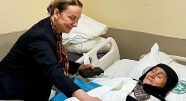 Kocaeli’ye gelen depremzedeler hastanede tedavi oluyor
