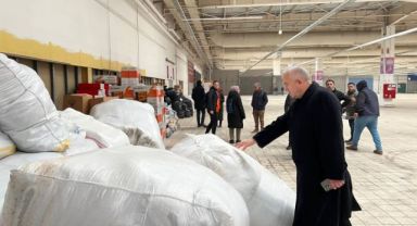 Yardımların toplanacağı merkezde hazırlıklar sürüyor