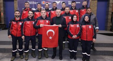 Büyükakın, arama-kurtarma ekipleriyle iftarda buluştu