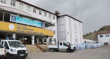 Büyükşehir, Defne’de canla başla çalışıyor