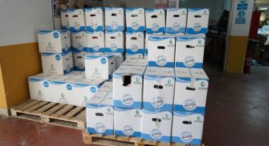 İhtiyaç sahiplerine gıda kolisi ve sıcak yemek