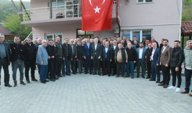 AK Adaylar, köylere müjdelerle gitti