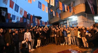 AK Parti’de her açılış miting havasında