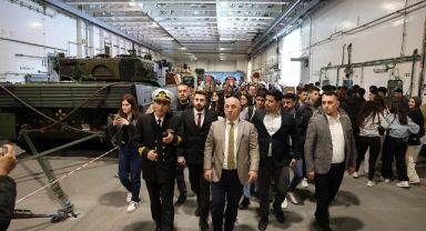 Bıyık, gençleri TCG Anadolu Gemisi’ne götürdü