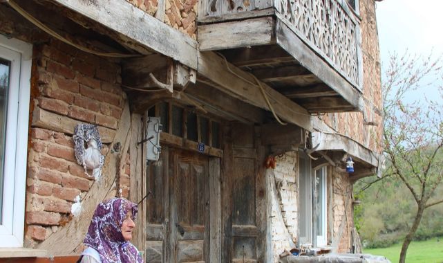Kocaeli'de yıllara meydan okuyan köy evleri