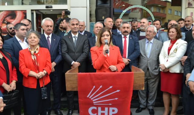 Listelere bakıp, öyle oyunuzu verin