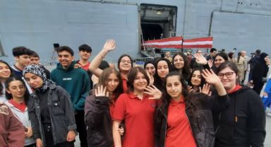 TCG Anadolu’ya 7’den 70’e ziyaretçi akını sürüyor