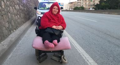 Tekerlekli sandalyesiyle yolda kalan kadının sözleri yürek dağladı
