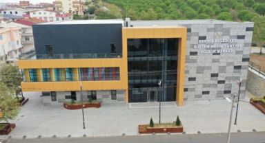 Üniversiteye hazırlanan gençlere bireysel çalışma ofisi