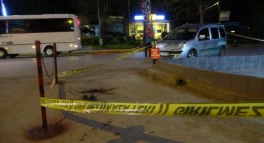 Yabancı uyruklu grubun bıçaklı kavgasında kan aktı: 3 yaralı