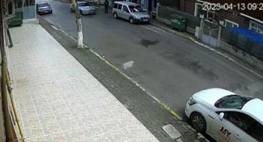 Yolda yürürken dehşeti yaşadı: Otomobilden ateş açıldı