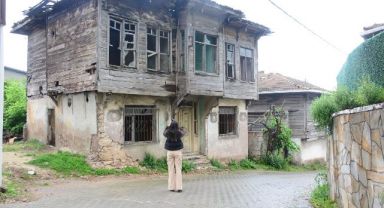 700 yıllık tarihi kokan evler yenileniyor