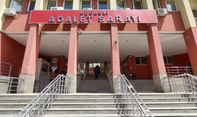 Ailece dolandırıcılık işine girişmişlerdi, tahliye edildiler