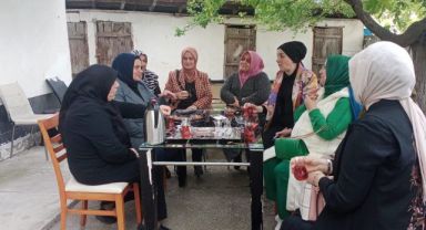 Artut, Derince’de hane hane gezdi