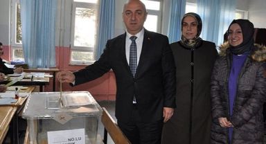 Bıyık, oyunu Halide Edip İlkokulu’nda kullanacak