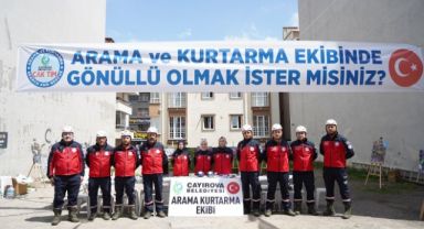 Çayırova Arama kurtarma ekibi stant açtı