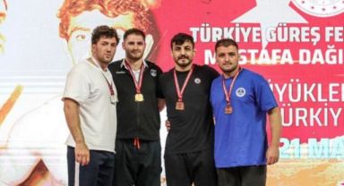 Güreşçiler Türkiye Şampiyonasından 2 madalya çıkardı
