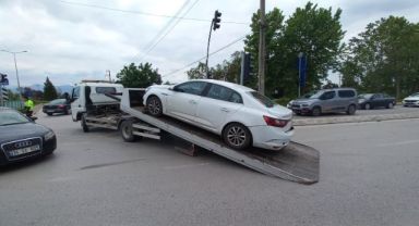 Hatalı U dönüşü kazayı beraberinde getirdi