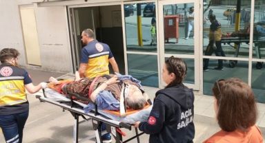 Merdivenden düşen yaşlı kadın hastanelik oldu
