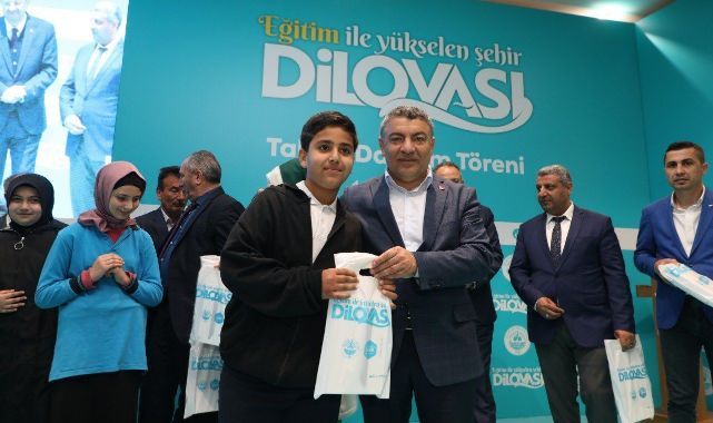 Miniklerin tablet bilgisayar mutluluğu