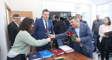 Şayir, öğretmen ve öğrencilerle buluşuyor