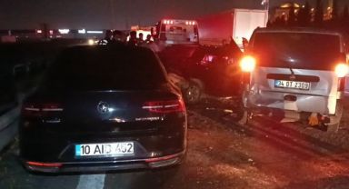 TEM’de 3 aracın karıştığı zincirleme kaza: 4 yaralı
