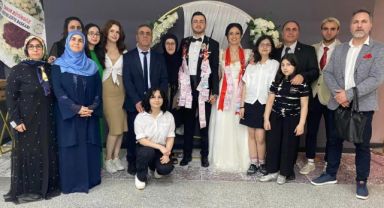 Yeğeni evlenen Levent Altun'un mutlu günü
