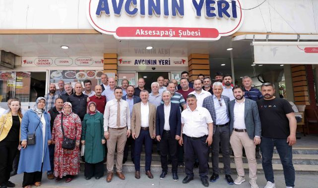 Büyükakın, Gebze’de Akse sapağı esnafıyla buluştu
