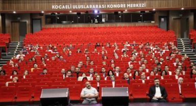 Büyükşehir’den şef ve amirlere hizmet içi eğitim