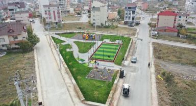 Çayırova’ya 10 yeni halı saha geliyor