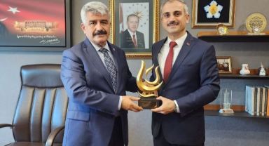 Çiftçi’den milletvekillerine ziyaret