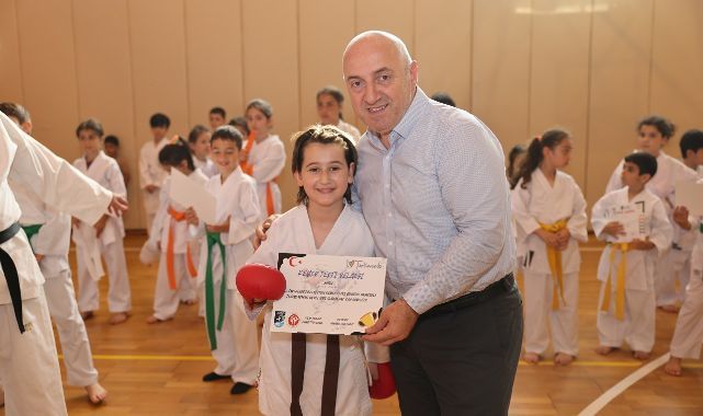 Darıcalı genç sporcuların kuşak terfi heyecanı