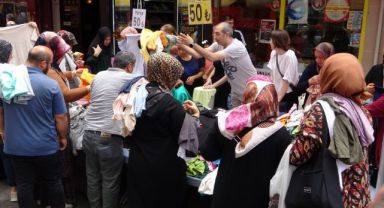 Kocaeli'de bayram alışverişi yoğunluğu
