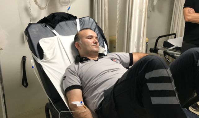 Muayenede güçlük çıkaran alkollü şahıs, güvenlik görevlisini bıçakladı