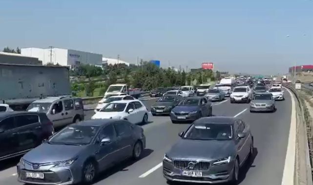 Osmangazi Köprüsü'nde trafik durma noktasına geldi