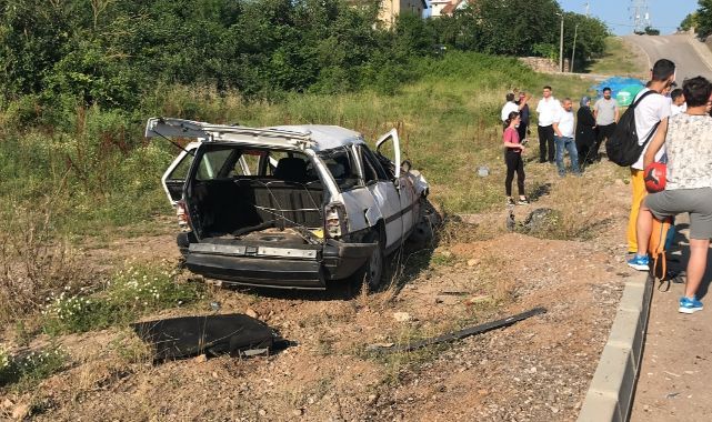 Otomobile 8 kişi binip dehşeti yaşadılar: 1’i ağır 5 yaralı