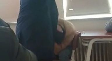 Sınıfta öğrencisini darp eden öğretmen:
