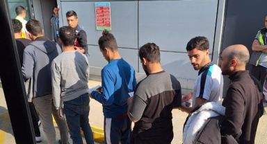 Yakalanan 20 düzensiz göçmen sınır dışı edildi