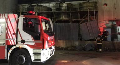 2 gece arayla aynı tesiste yoğun dumanlar ekipleri harekete geçirdi