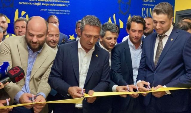 Ali Koç, Kocaeli'de Fenerbahçeliler Derneği'nin açılış törenine katıldı