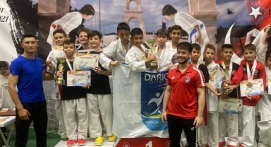 Darıca’nın genç sporcuları fırtına gibi