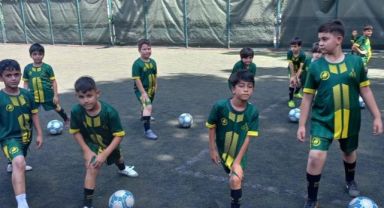 Darıca Yaz Spor Okulları’nda eğitimler devam ediyor