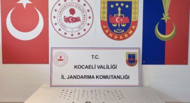 Gebze'de durdurulan araçtan 77 tarihi eser çıktı