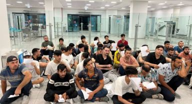 Kocaeli'de 46 düzensiz göçmen sınır dışı edildi