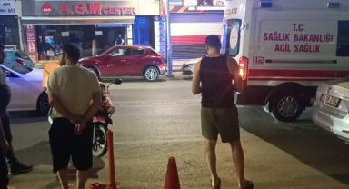 U dönüşü yapan otomobil motosiklete çarptı