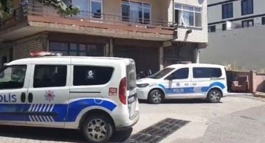 Ablası tarafından asılı halde bulunan genç öğretmen kurtarılamadı