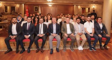 Büyükakın: Asıl güç sivil toplum ve gönüllülük hareketlerindedir