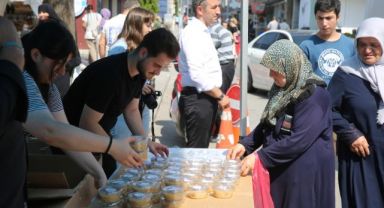 Büyükşehir’den 41 bin adet aşure ikramı