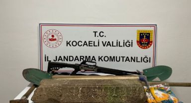 Kocaeli'de Roma dönemine ait lahit parçası ele geçirildi