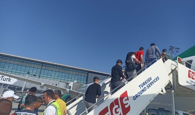 Kocaeli ve çevre illerden yakalanan 29 düzensiz göçmen sınır dışı edildi